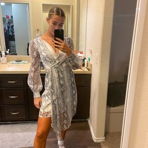 New Dress for Sale. 70 Fahrenheit/21. Size S